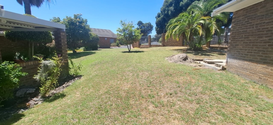 To Let 2 Bedroom Property for Rent in Kenridge Western Cape
